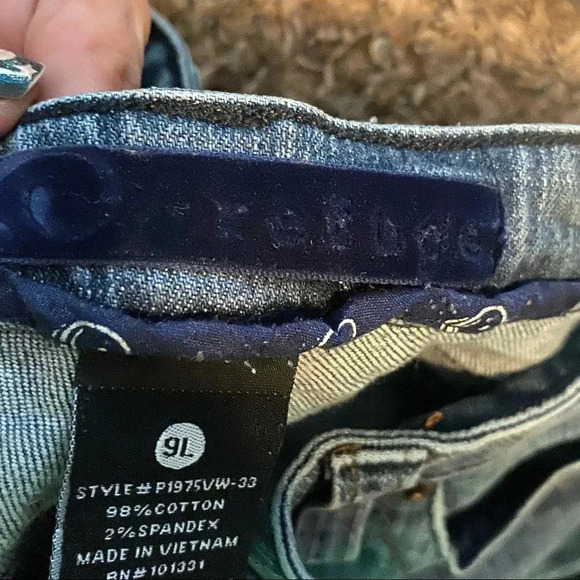 9L Refuge distressed slim leg jeans - Picture 6 of 9